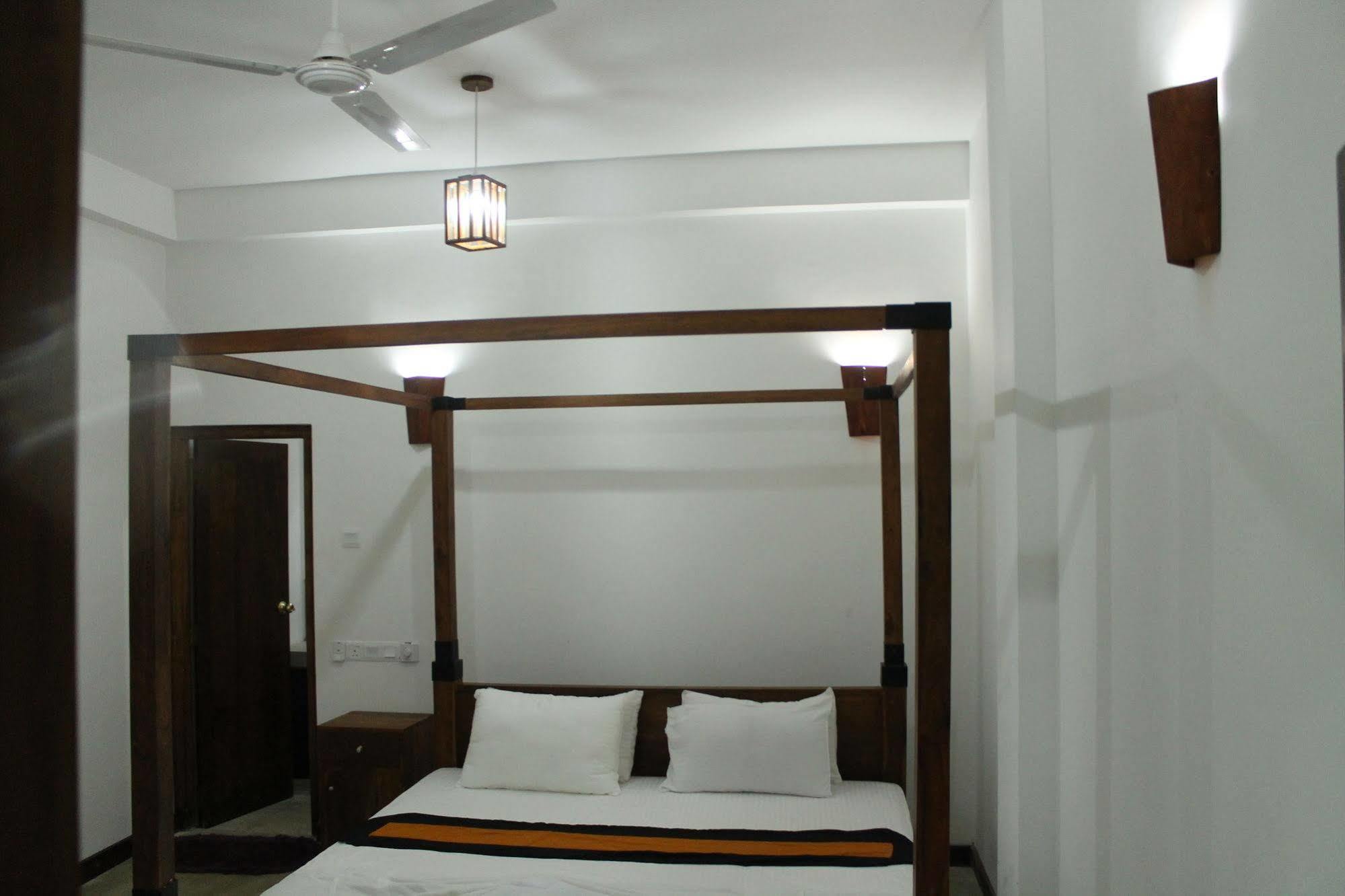 Heavens Holiday Resort Tennekumbura Exterior foto